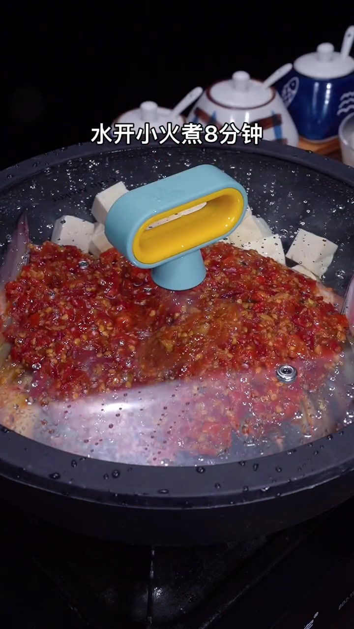 剁椒鱼头做法简单 剁椒鱼头做法