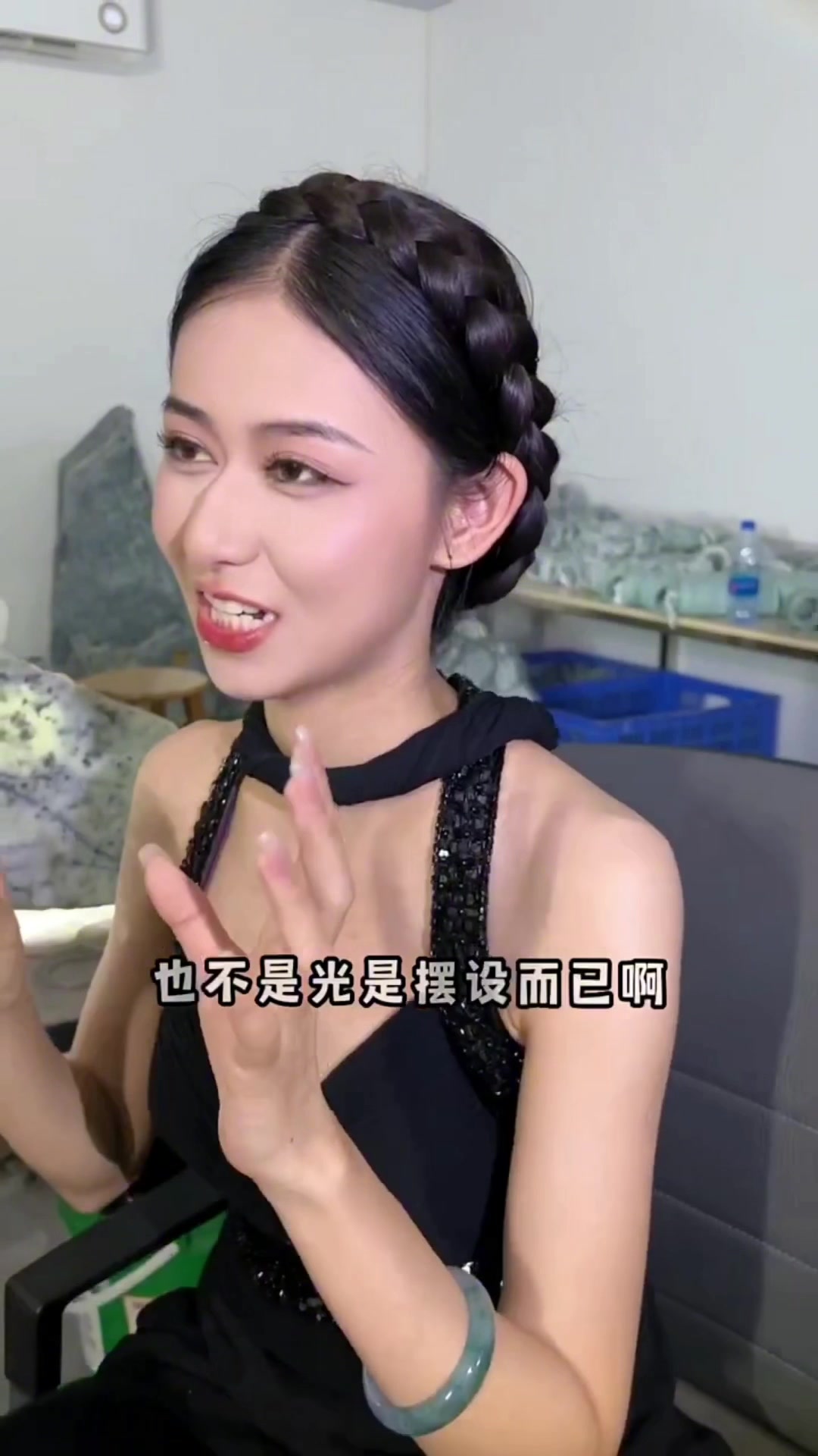相信科学的乌鸡料子长什么样?#手镯#翡翠手镯#珠宝定制