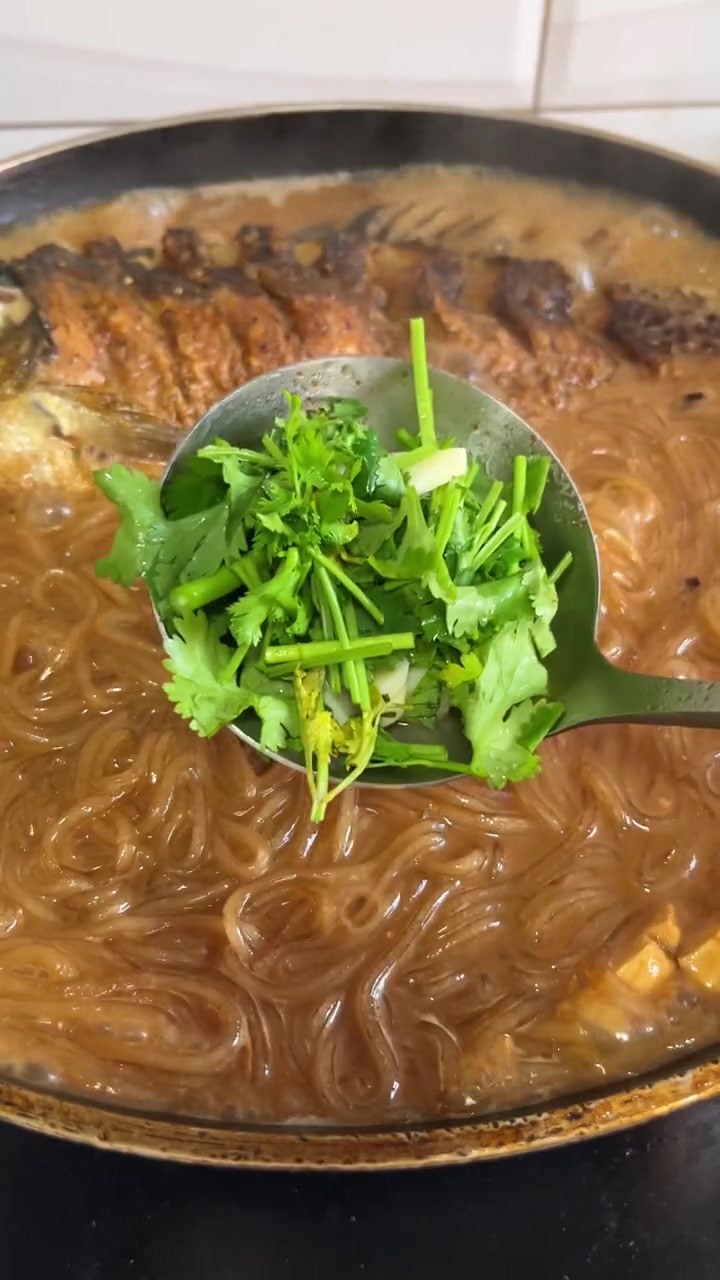 得莫利炖鱼这样做好吃入味!超适合夏天的美食 食尚先生 鱼的花式做法 美食卷王挑战赛 美食创