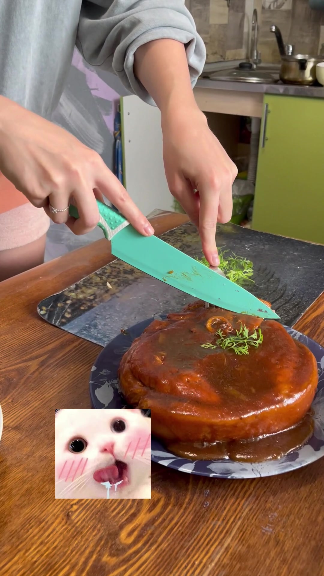 用中式手法复刻猫和老鼠大肉排,看老外实名反应?