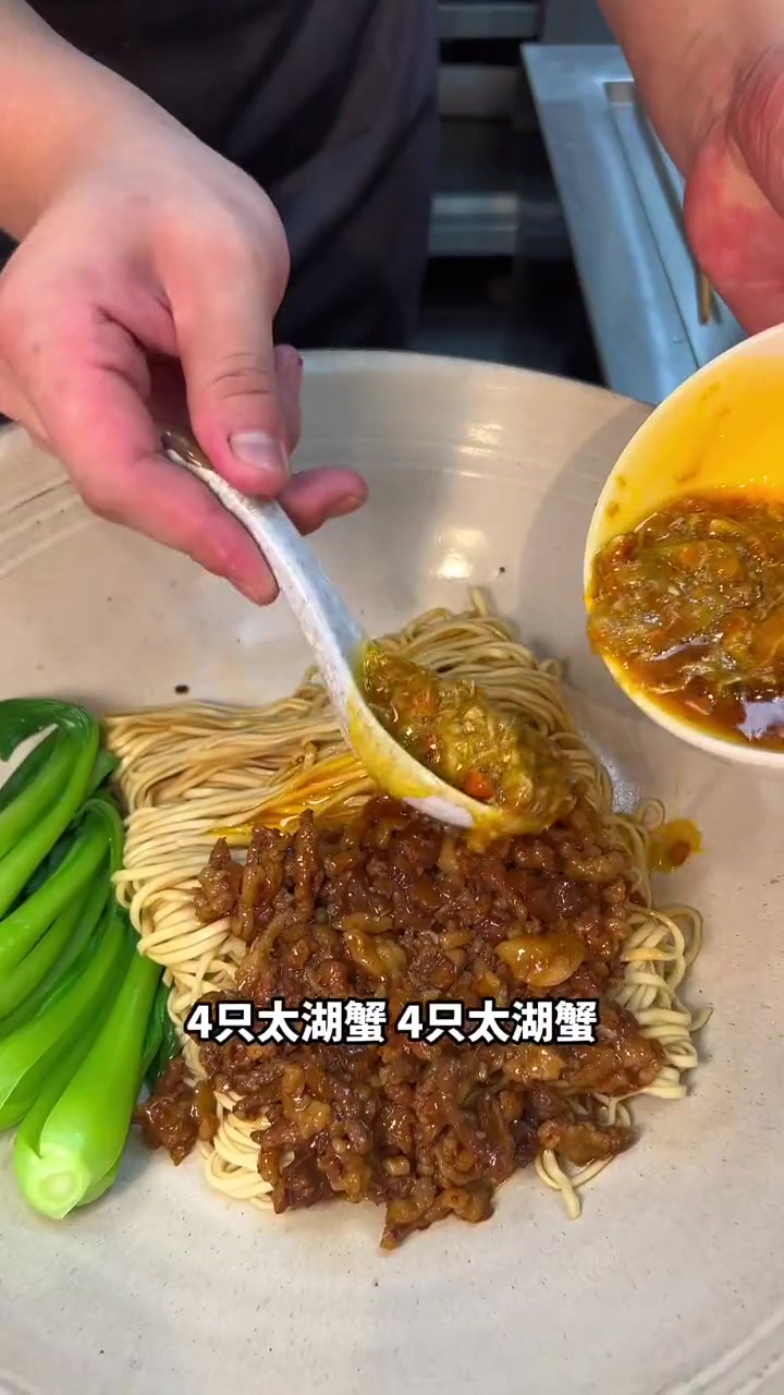 你说来都来西湖了总得吃顿杭州的虾爆鳝吧 夏日食力狂欢 巷子里的美食 李犟大爆鳝面 西湖美食