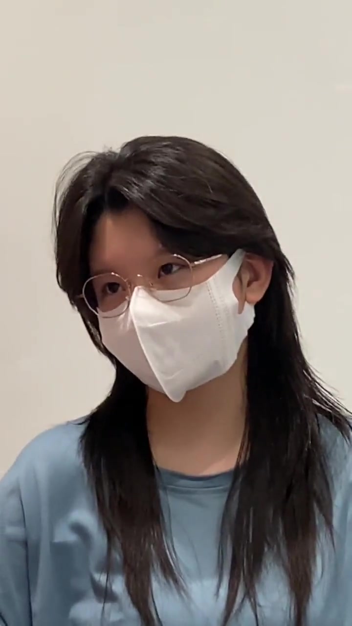 狼尾鲻鱼头 不想剪短发的姐妹一定要尝试这款狼尾鲻鱼头 剪发前vs剪发后 显脸小显脸小 超飒