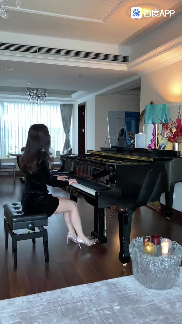 钢琴演奏柴可夫斯基《天鹅湖》片段《四小天鹅》