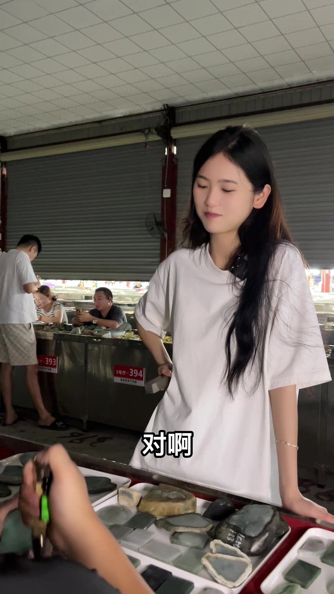 这样的翡翠白菜摆件你们喜欢吗?