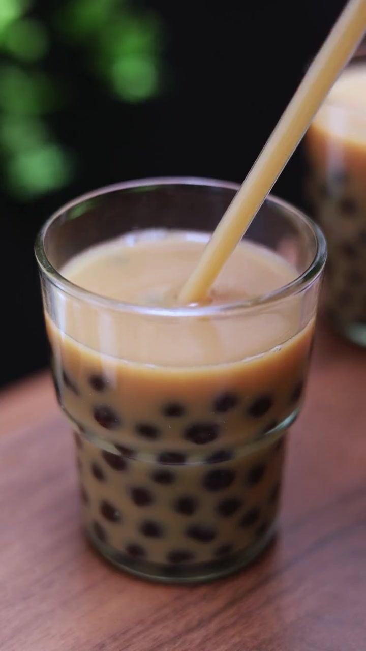 白糖和茶叶一起炒,奶茶就做好了 自制奶茶 仙女都在喝什么 黑糖珍珠奶茶