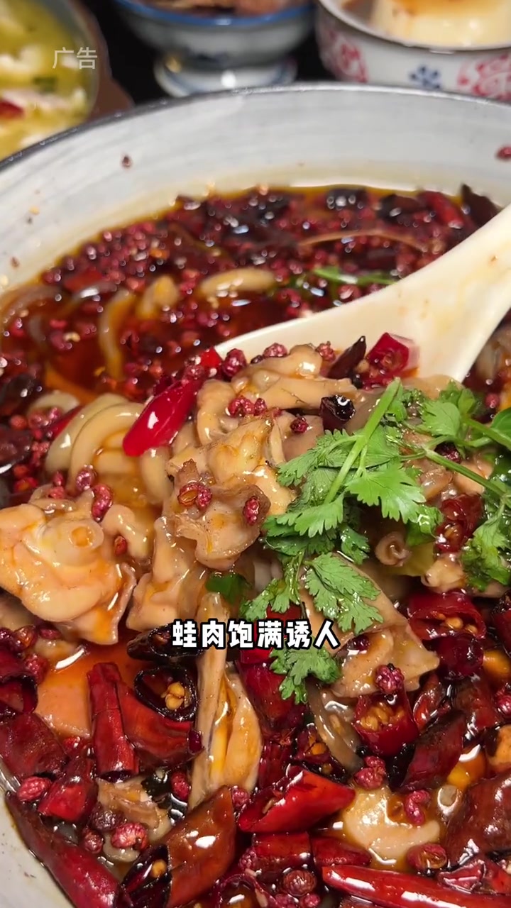 干了这杯 再三杯 谁会不爱这新中式风的川菜小酒馆呢?再三杯 同城好店推荐 这店环境太好了 