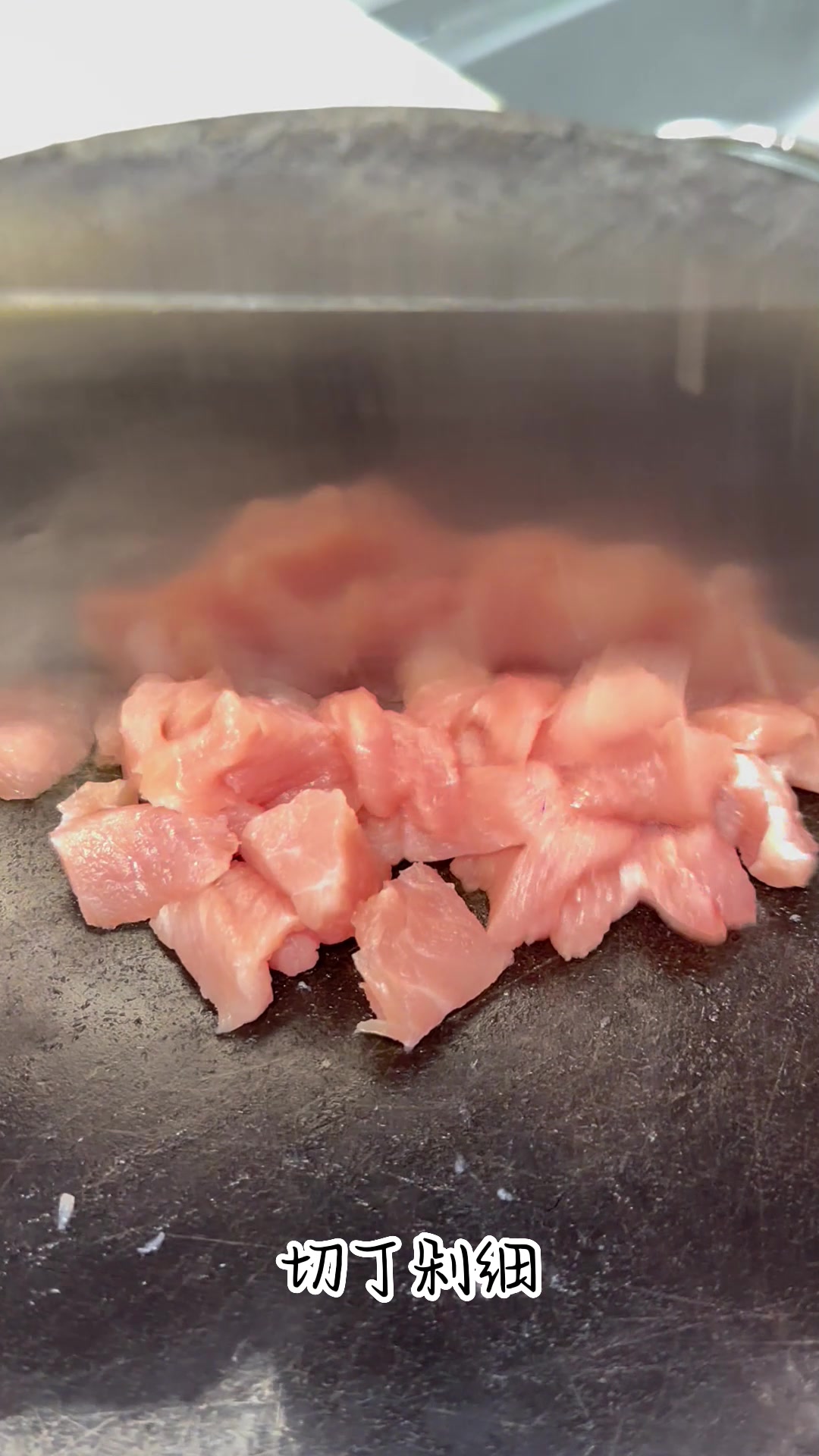 虫草羊肚菌炖瘦肉汤鲜美又滋补,增强抵抗力,全家老少都适宜哦~