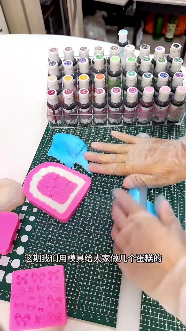 烘焙人的日常 有手就会做翻糖配件,让你的蛋糕不再是插件 翻糖蛋糕 翻糖配件 原创手作 手工