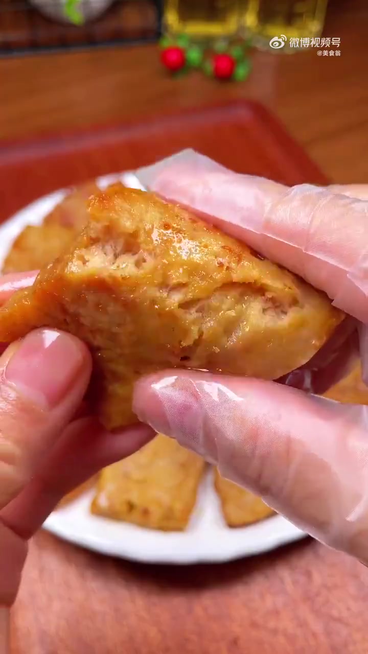 美食时刻 厨艺教程  孩子喜欢吃的午餐肉,自己在家做干净卫生还没有添加,简单营养又好吃小朋