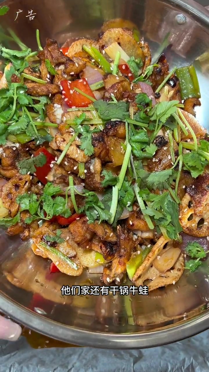 周庄的鱼火火纸上烤鱼,78就可以吃纸包鱼双人餐 纸包鱼 特色纸包鱼 人气烤鱼店推荐 做一道