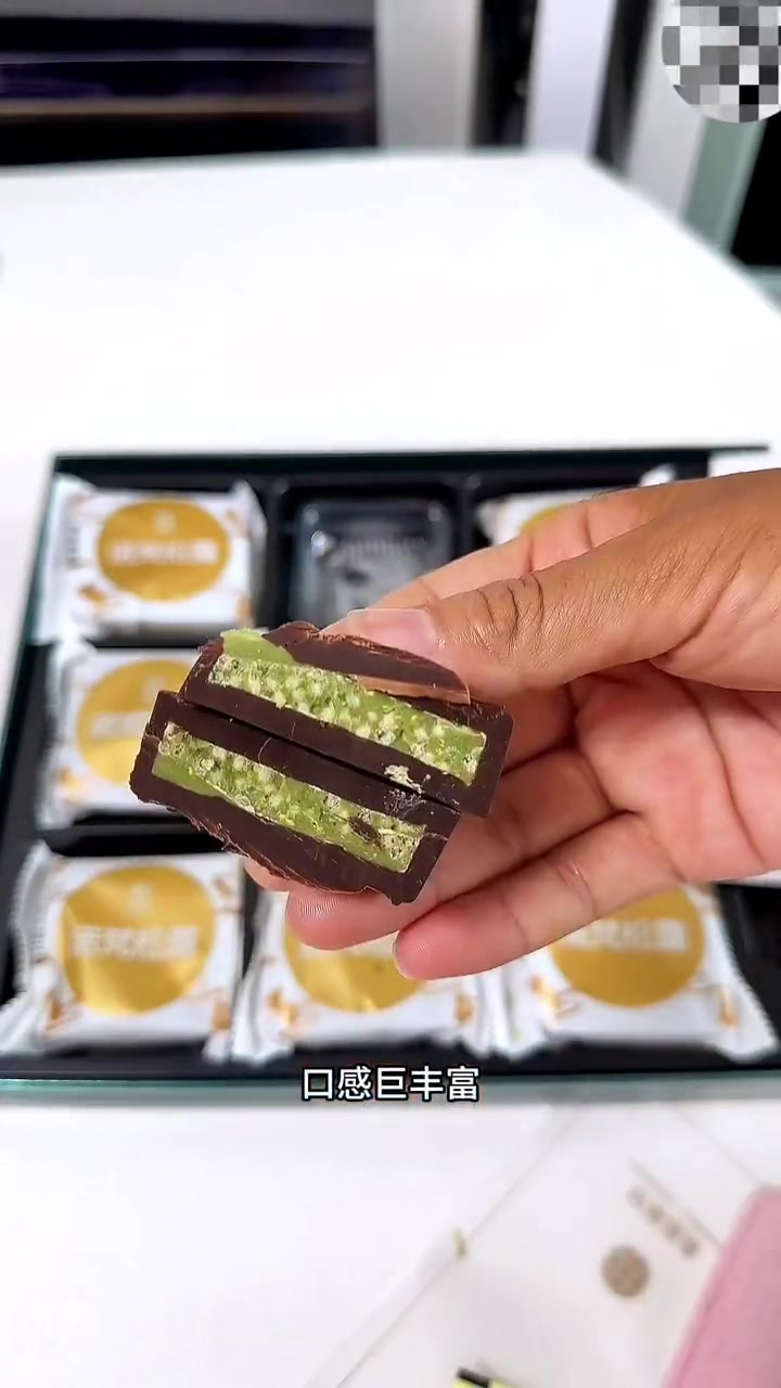 中秋月饼新发现,诺梵松露巧克力月饼9种口味,颜值高口感丰富 诺梵巧克力 月饼