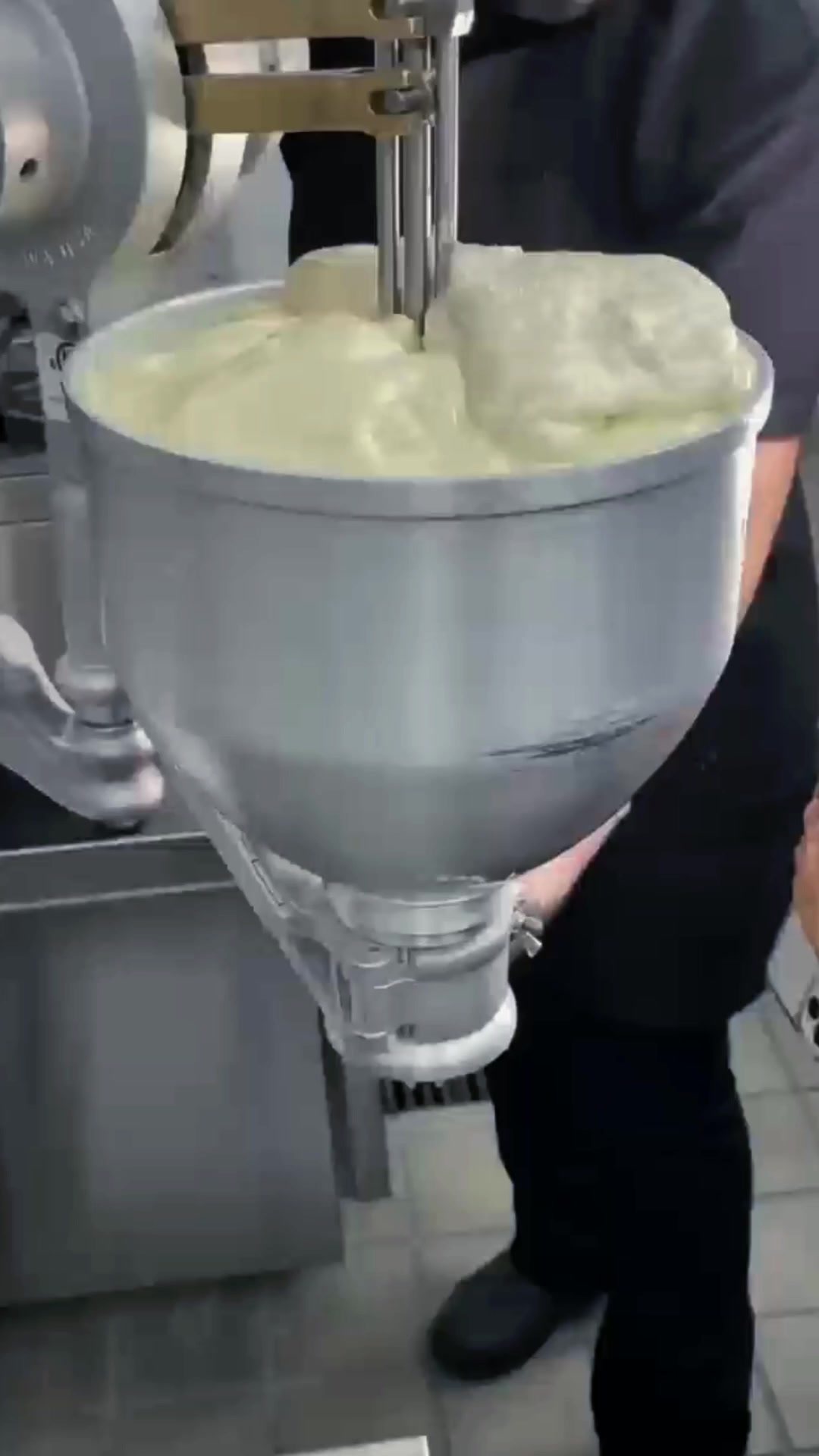 甜甜圈是怎么制作的