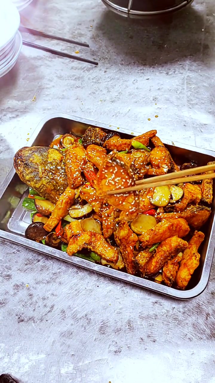 这才是 红烧鱼块 简单又好吃的家常做法,鱼肉鲜嫩入味不腥也不柴。美食 每日美食分享 创作灵