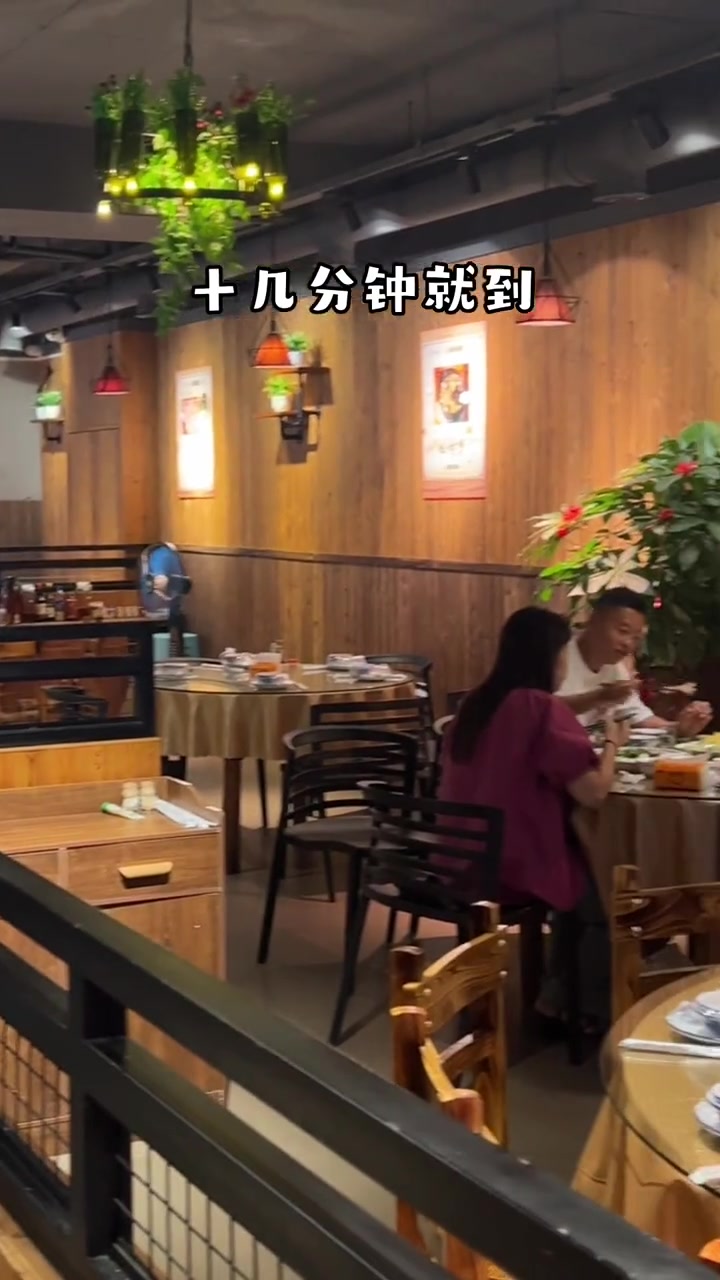 都说广东五华鱼生靓,今天在龙岩就吃到了!客家菜也不错哦 鱼生 地方特色美食 客家菜 龙岩话