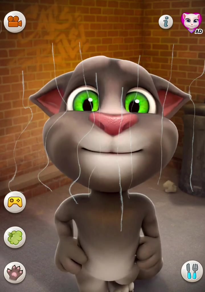 会说话的汤姆猫被踩脚的搞笑动作