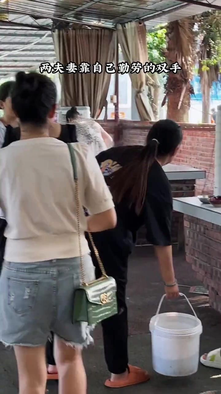 永川 马银柳园民宿游泳9.9,水质干净,老板人很不错,有很多感人的没有透露,以后再去,直接