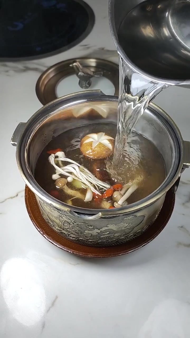 菌汤火锅底料,对锅方法