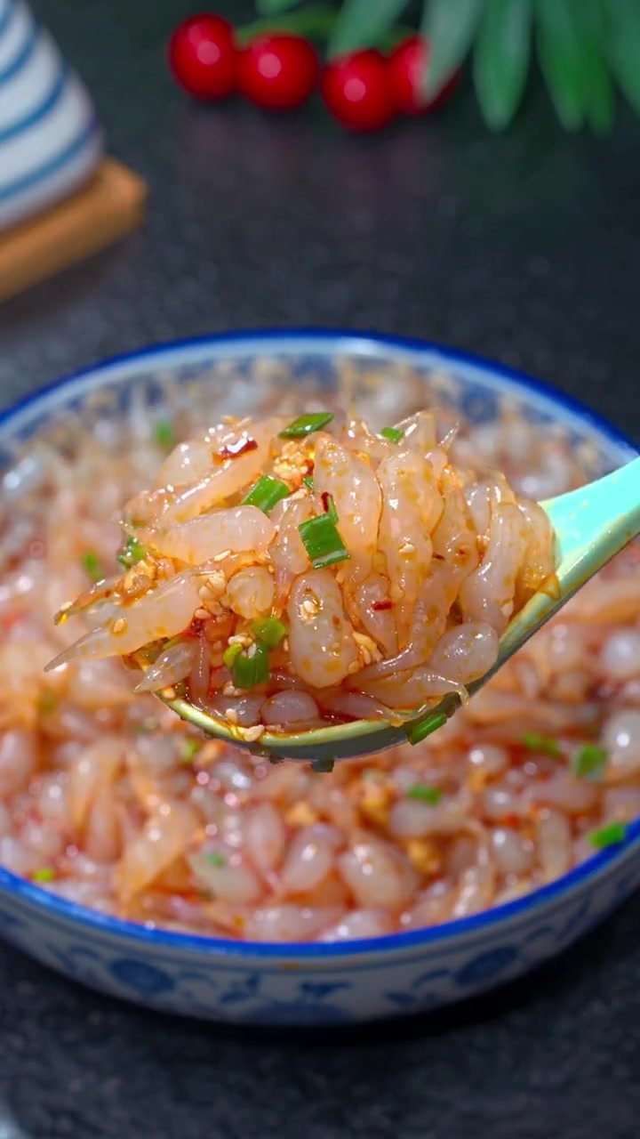 天然没味口、试试这个冰凉的面鱼鱼、冰凉可口、酸辣爽口 面鱼鱼 豌豆粉 面鱼的做法