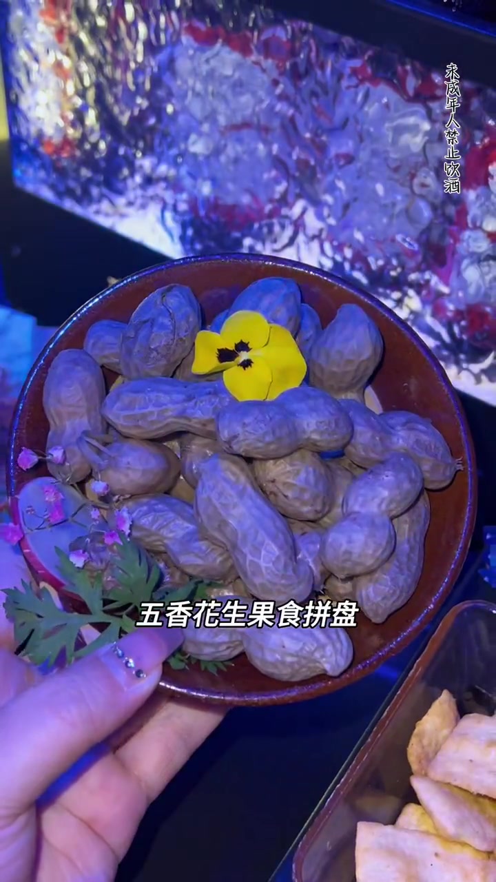 花38.8就能在梦田听一场演唱会级别的live house!银川酒吧 周末去哪玩 银川li