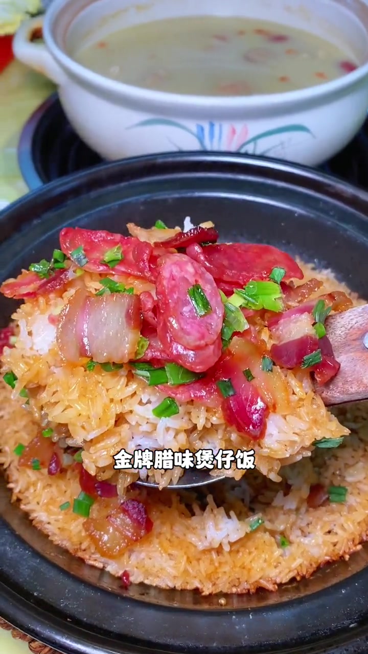 东莞高埗这家淼鑫猪肚鸡,现在团购99.9就可以吃到这一桌3人餐,份量很足三个人完全够吃,快