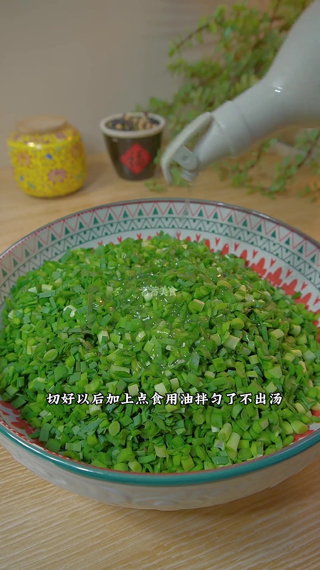 不用和面,十分钟就能搞定的煎饼盒子,又酥又脆极其羡慕 美食 面食