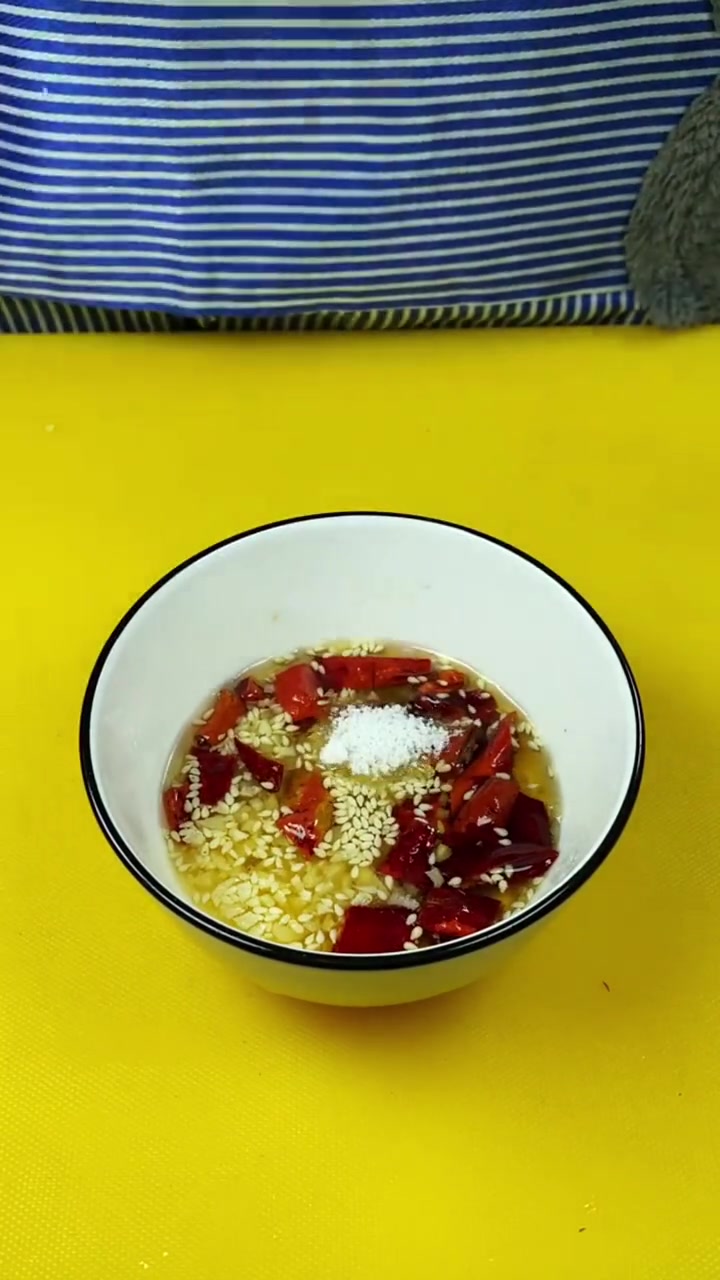 凉拌土豆丝这样做!在家复刻饭店招牌菜