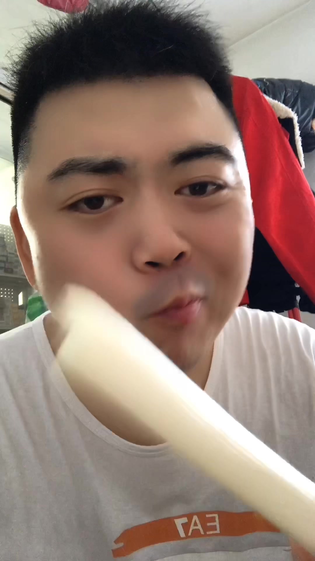 香菜干豆腐丝,简单好吃,还不长肉