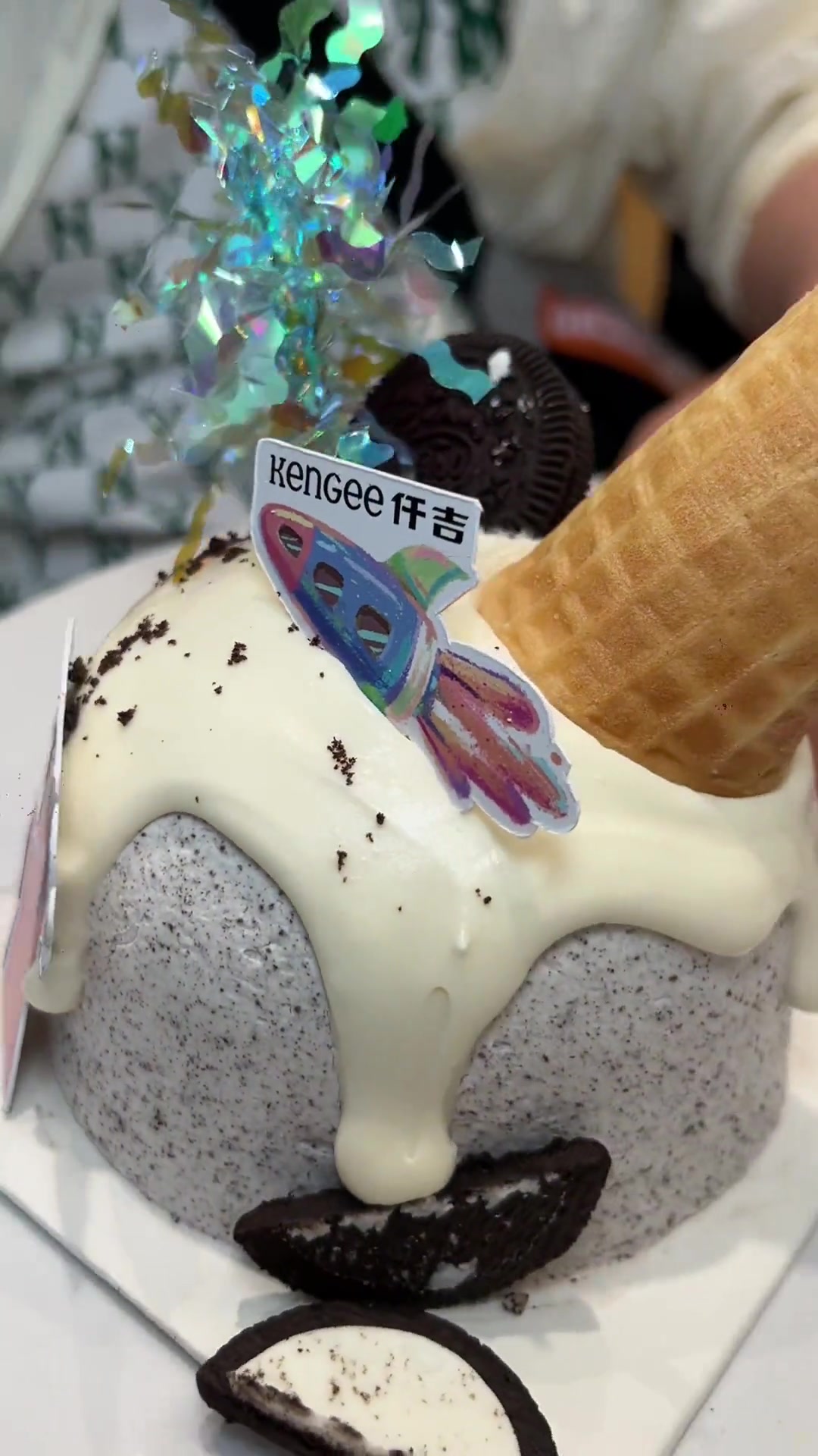 六一儿童节新品蛋糕来啦!仟吉多店都能用!赶紧给宝贝准备上 仟吉儿童节甜筒蛋糕 当世界还没长