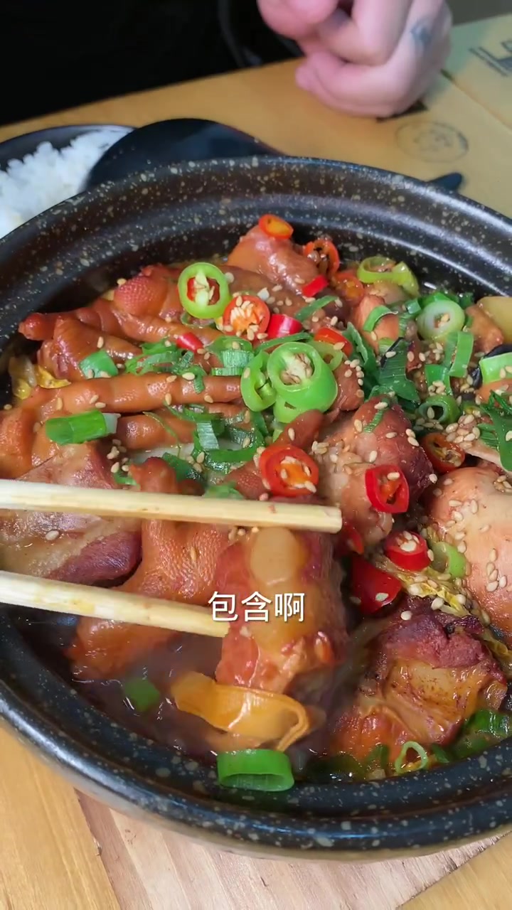 终于来凌海了,风靡全网的鲍汁脱骨鸡。香香以香香