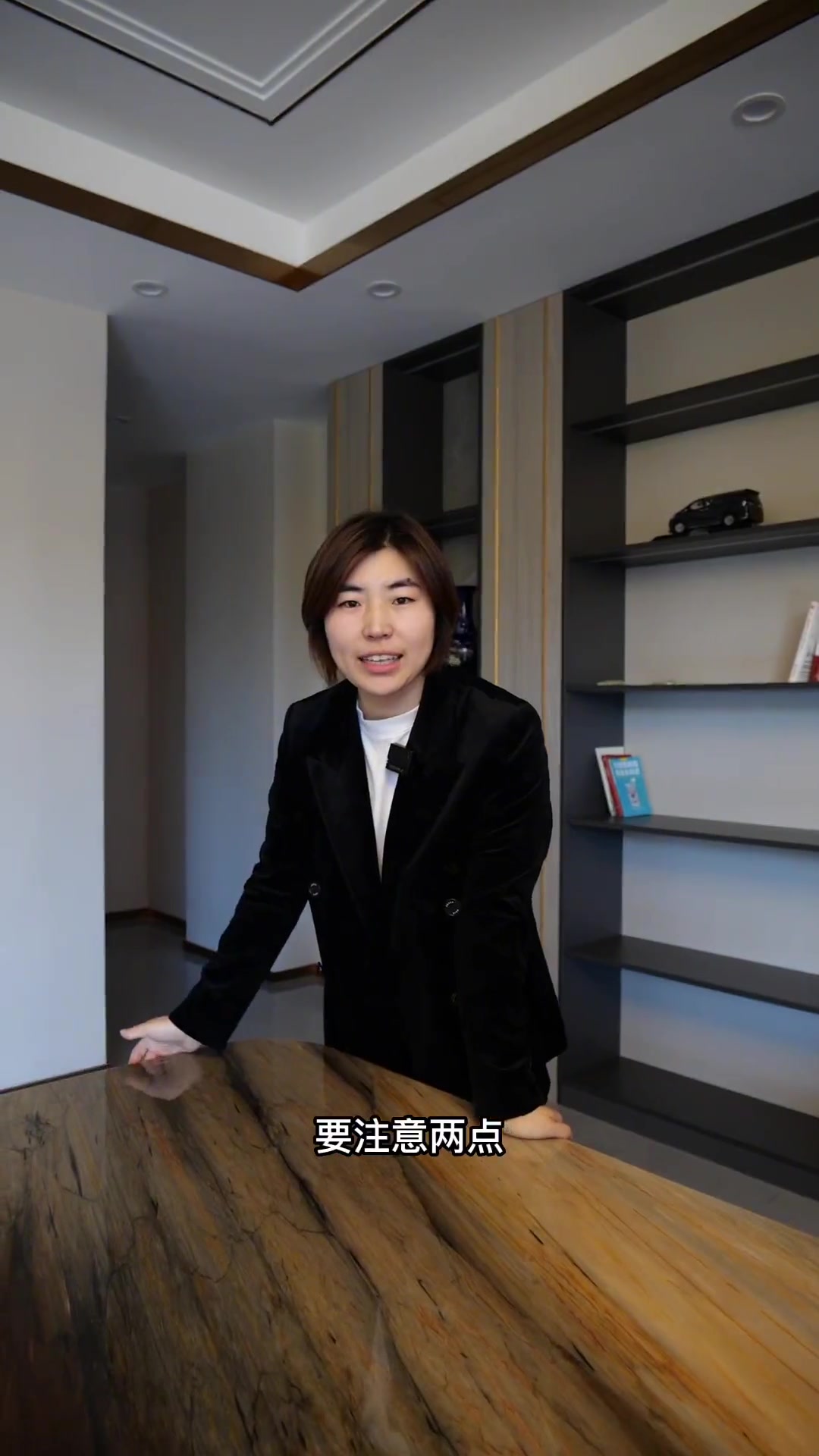 3米长极光蓝办公室实景效果,既商务又气派,下一条更新我们是怎么将他运上楼的!奢石家具 奢石