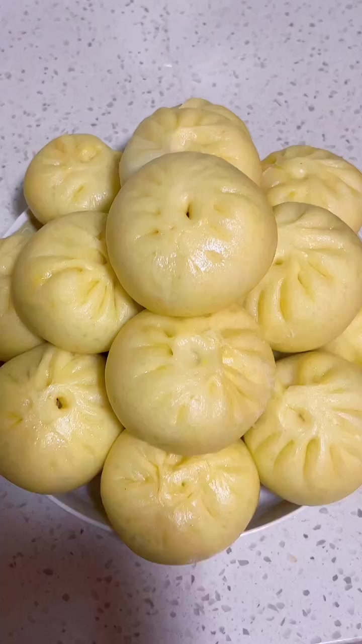 自制豆沙馅做包子,方法简单,甜甜糯糯,孩子特别喜欢吃,快快收藏试做把!