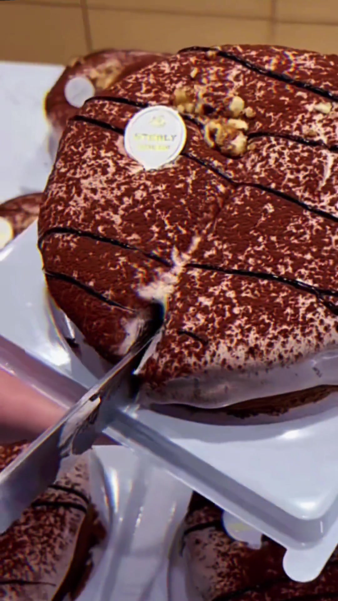 大朗里悦里没想到竟然开了一家85度C,他们家甜品,奶茶真的狠好吃,小糖在左下角链接也帮他们