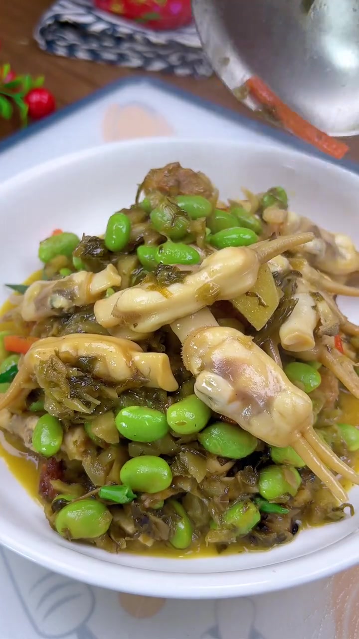 这道咸香下饭的 雪菜毛豆烧蛏子 你吃过吗?赶紧安排起来吧 温州美食