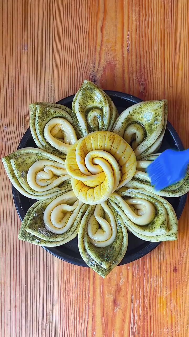烤馍这样做不但漂亮还特别好吃,喜欢的家人记得收藏试做吧!周年庆活动开始了,香豆粉的链接里四