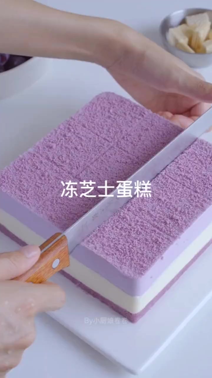 冻芝士蛋糕 抹茶 点心 糕点 下午茶 好吃吧,我说这是一款颜值超高,有手就会的甜品,快来试
