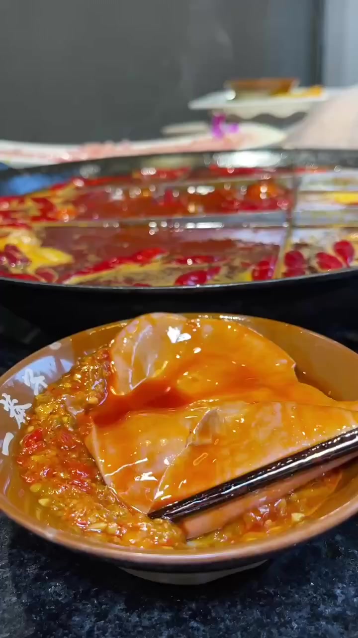 比手掌还大的腰片,鲜鱼肚烫火锅,太安逸了!