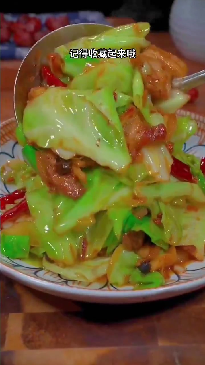 美食味道 包菜怎么做才好吃?做法简单,鲜香入味,好吃又下饭,喜欢吃包菜的赶紧买回家试试吧～