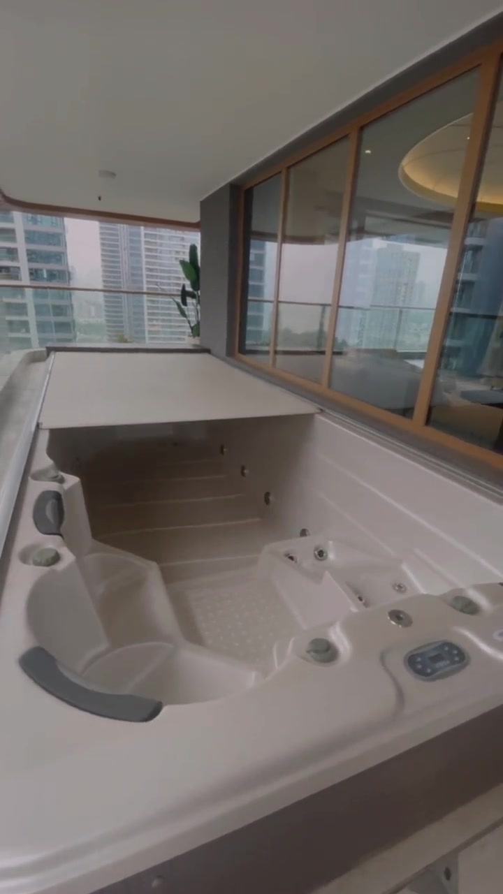 阳台可以游泳的 豪宅大平层!3姐 跳遍重庆100盘,NO4: 重庆西派城 每周二三四五七,