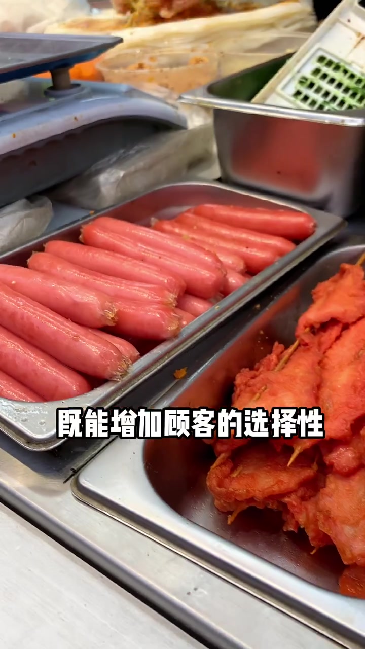 菜品并不是越多越好,菜单别做的太复杂,小吃快餐想挣钱,就得保质保量出餐快