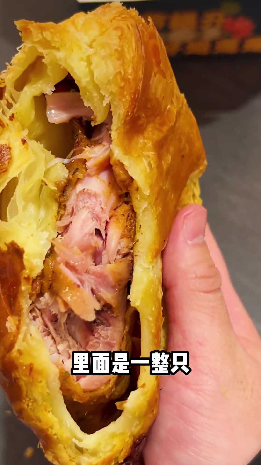 巧克力哈斗、女王卷、软泡芙、灌浆曲奇都好好吃!这家店妥妥上海增肥大本营,热量批发市场