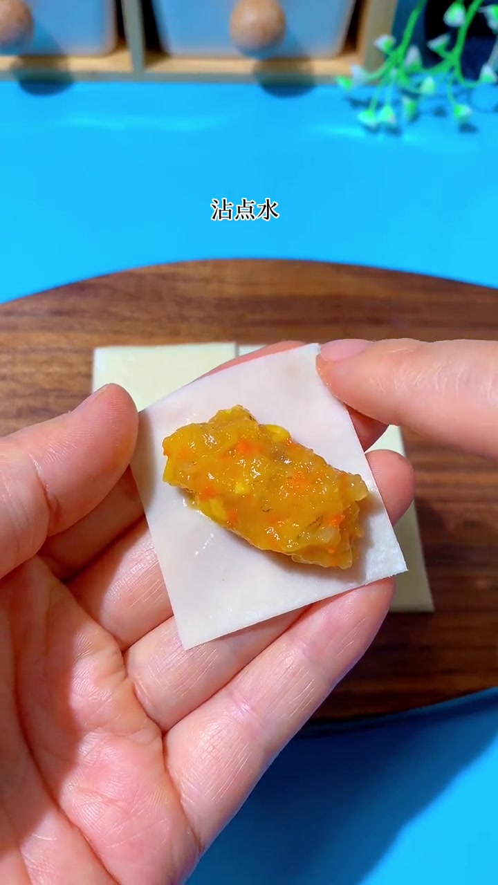 玉米鲜虾饺,玉米的清甜搭配虾仁,简单又好吃,孩子吃完还想吃,一定要给孩子试试 宝宝辅食 宝