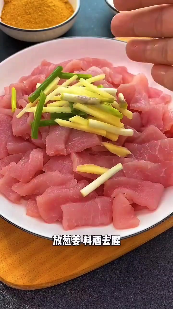 牙签肉 自然 羊肉 猪肉 肉蒲 这是一款有好吃又解馋的肉类小零食大人小孩都爱吃你也试着做一