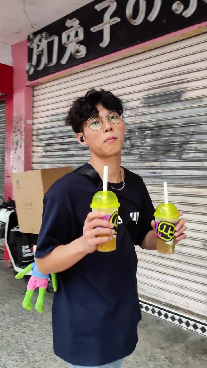 鸡蛋花里没有鸡蛋,就像鸭屎香里没鸭屎 挞柠鸡蛋花系列 挞柠 挞柠柠檬茶 挞柠新品 挞柠 手