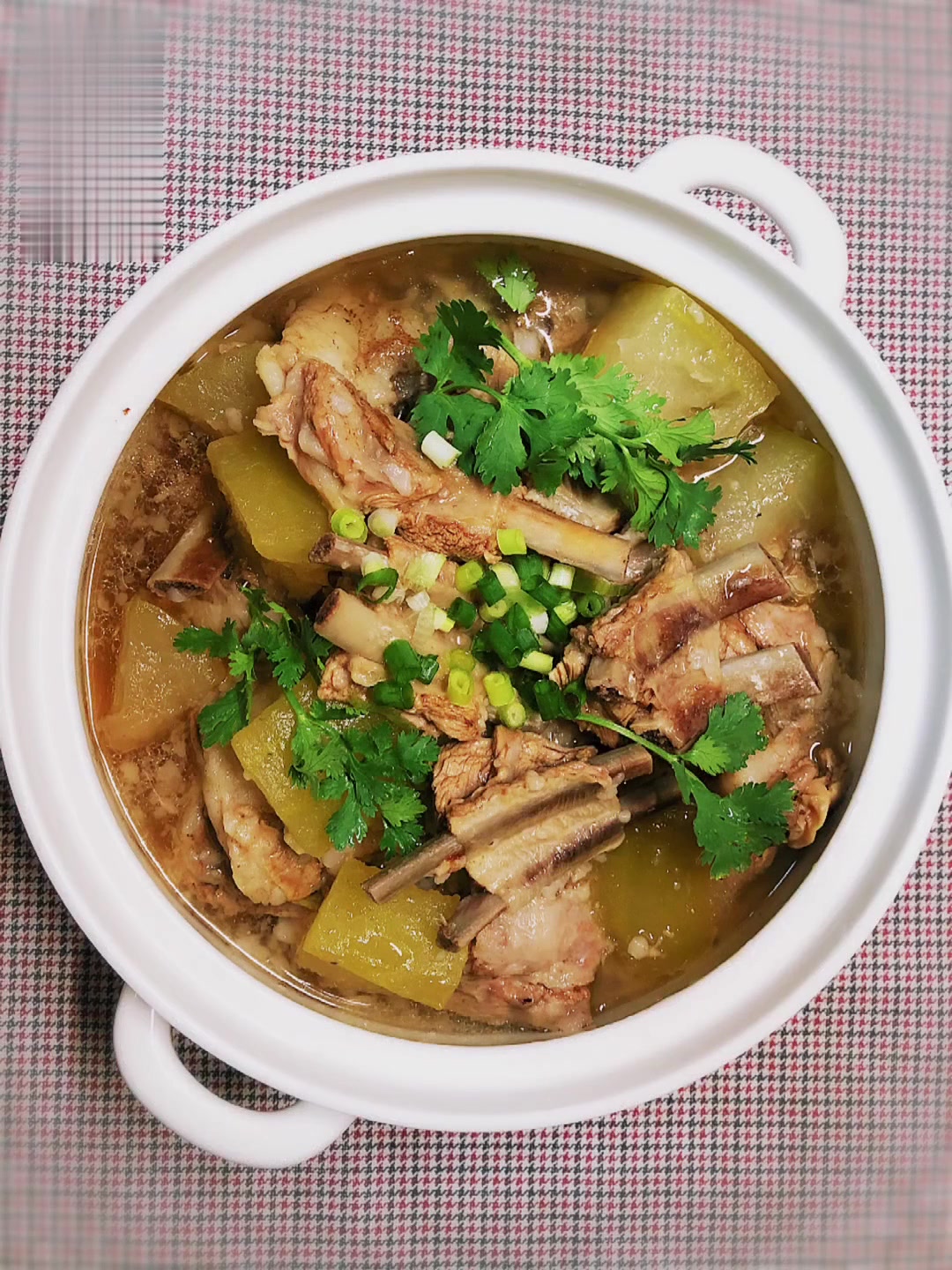 夏天也可以吃羊肉啊～冬瓜炖羊排