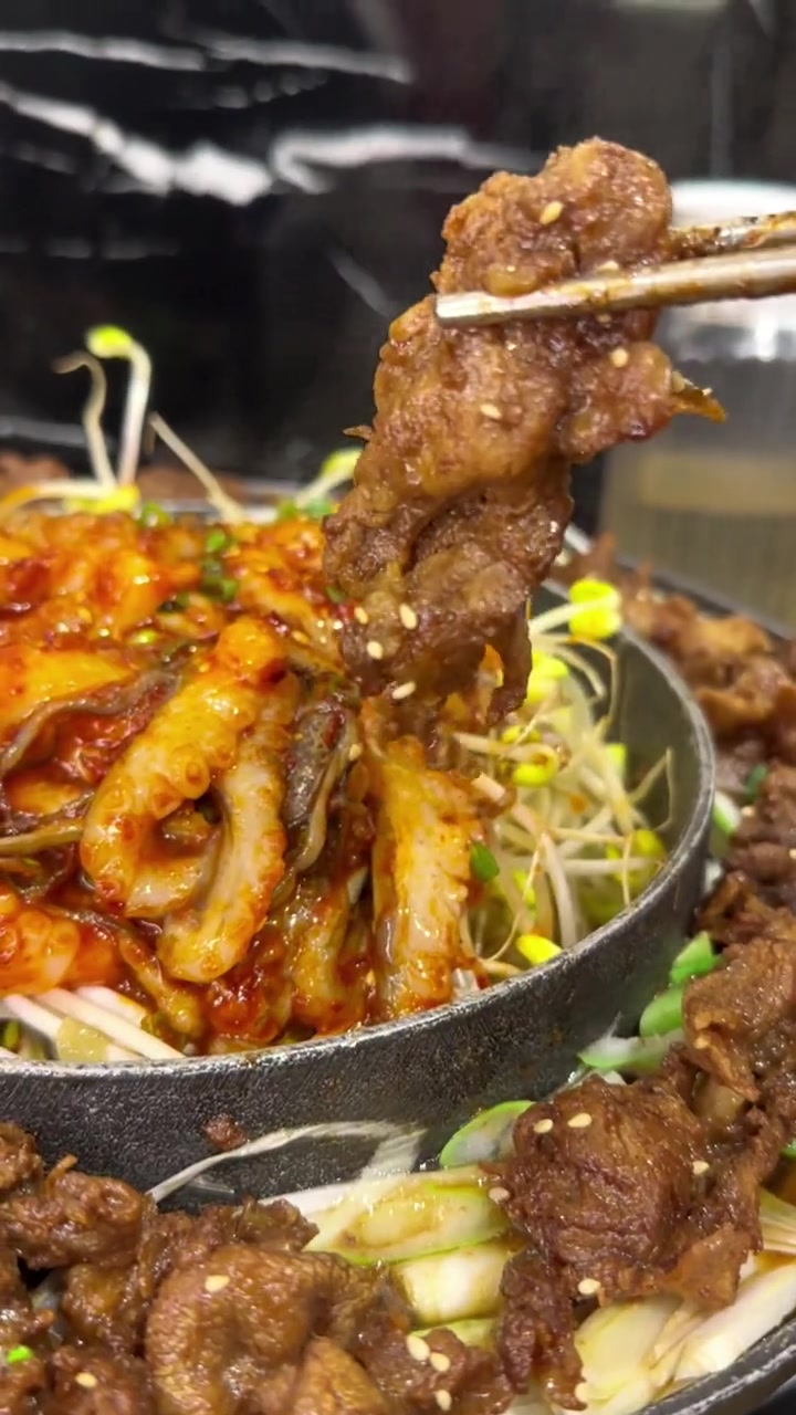 又被我找到了一家味道很好的韩料店啦,菜式品种多,而且份量好大啊。广州吃喝玩乐 韩国料理 韩