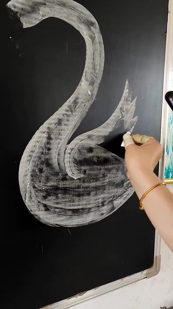 黑板报插图大鹅!才华横溢的你给此图配首古诗吧!