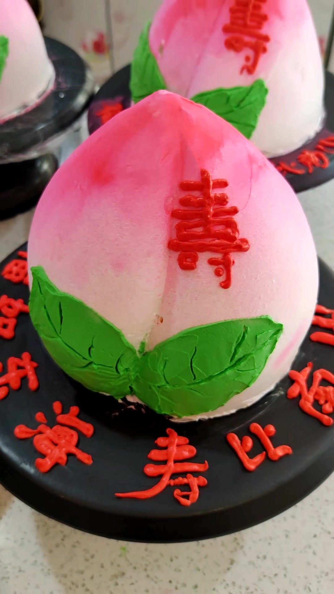 老人过生日最受欢迎的寿桃蛋糕