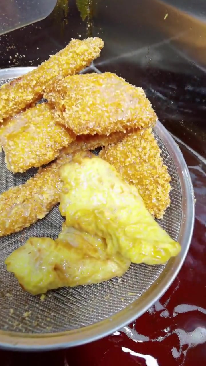 油炸小海鱼