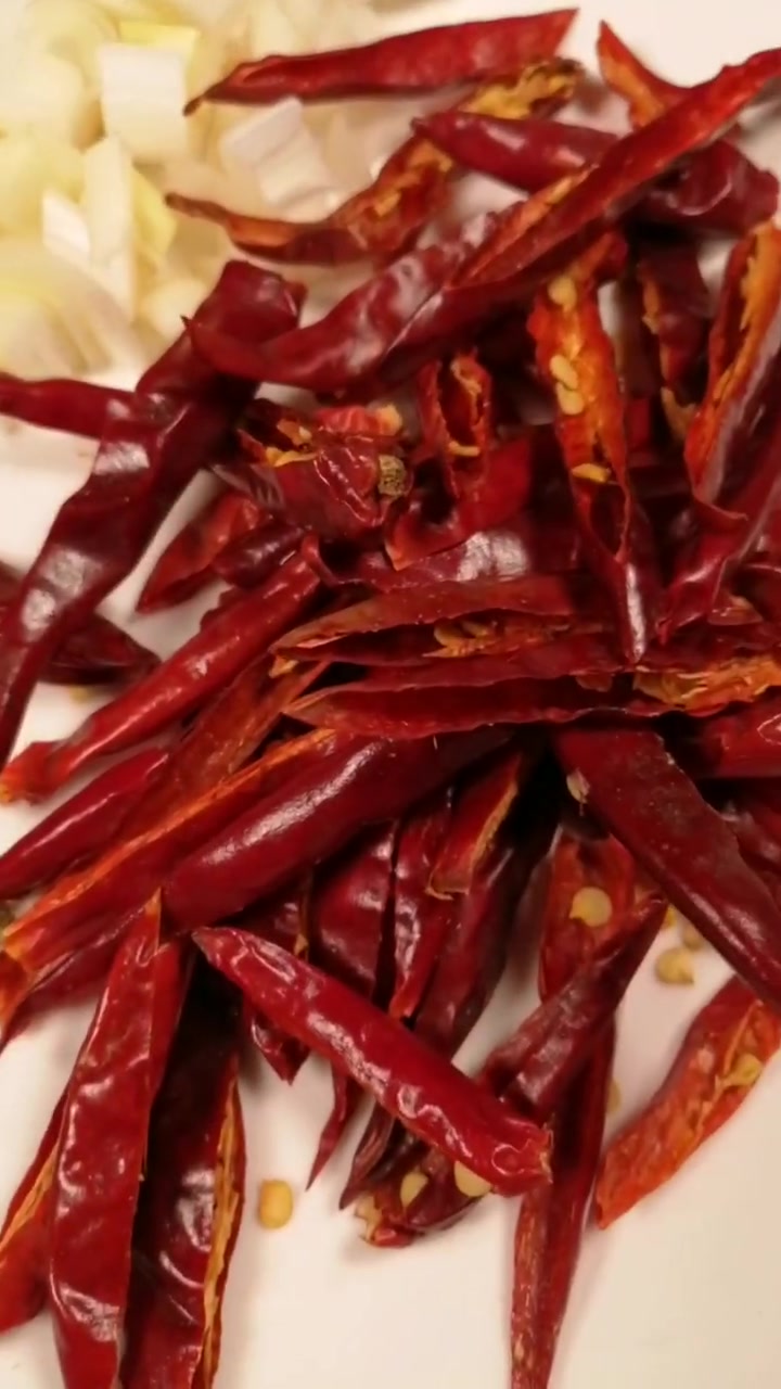 喝酒的硬菜来了不整二两你能惯着他吗《辣爆鸡心眼》美食教程快影
