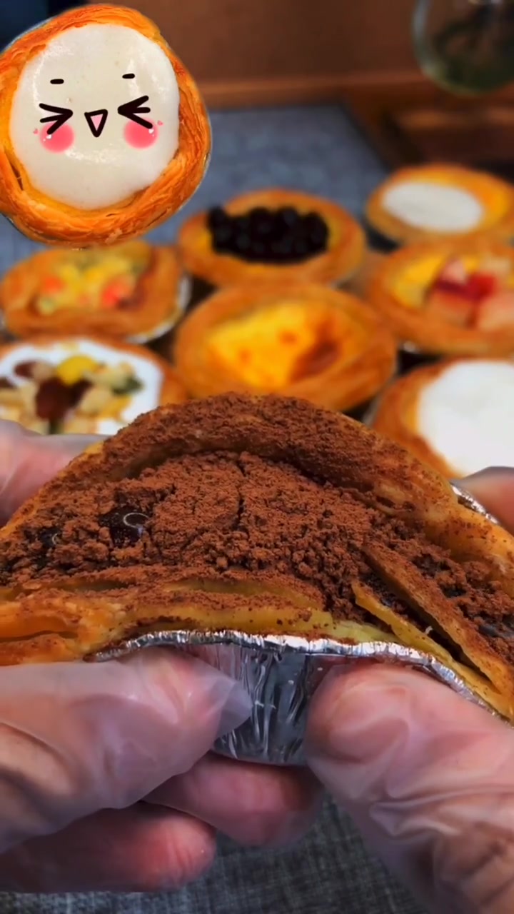 完胜肯德基的蛋挞,我想我们可以去出摊了 基础蛋挞液需要的材料:135g淡奶油,85g牛奶,